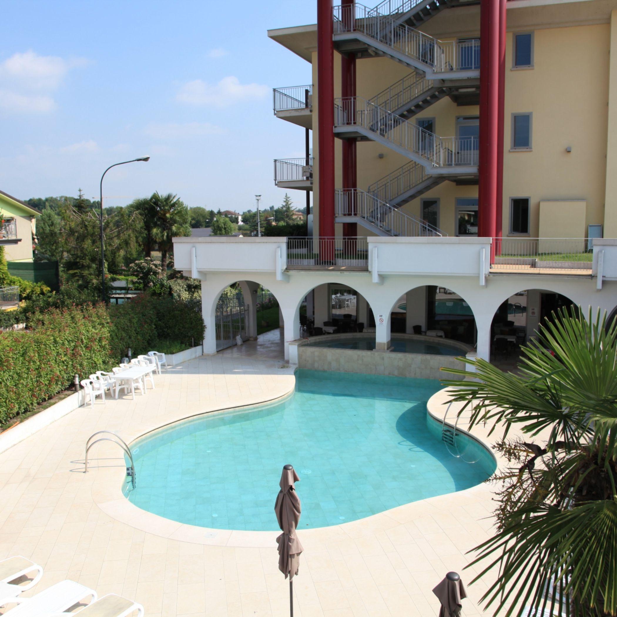 Hotel Rivus Peschiera del Garda Esterno foto