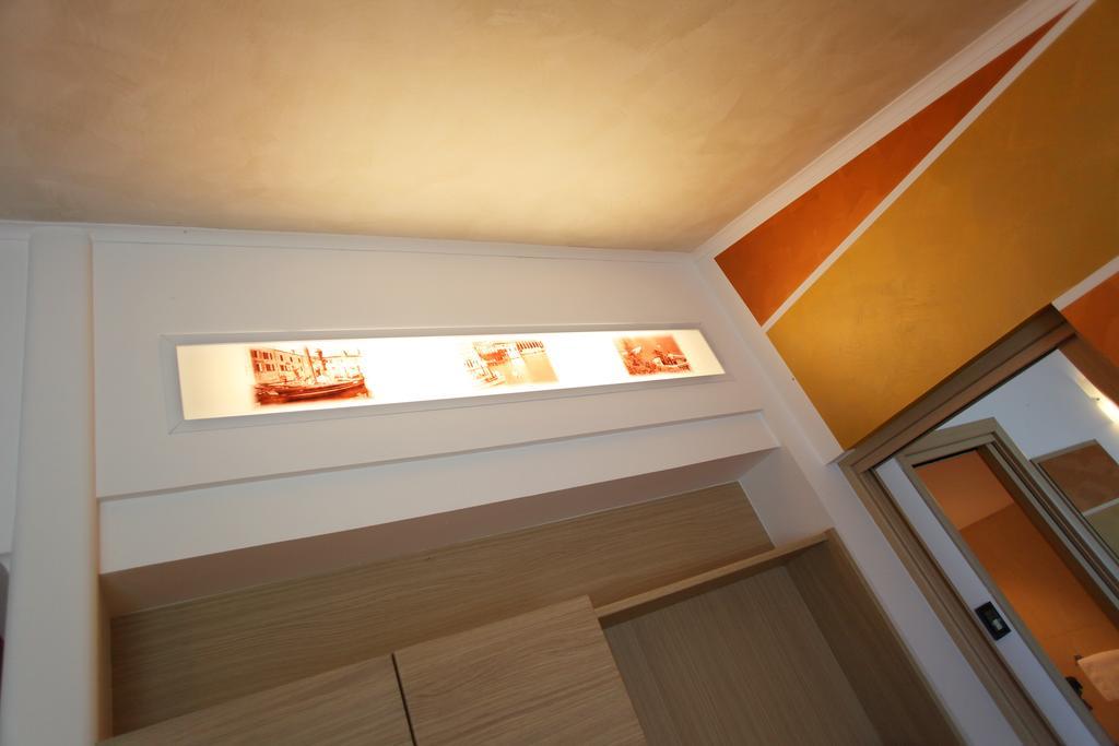 Hotel Rivus Peschiera del Garda Esterno foto