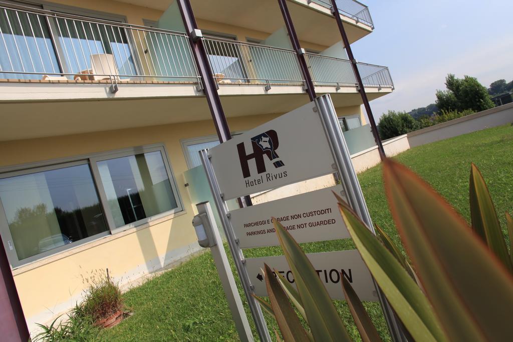 Hotel Rivus Peschiera del Garda Esterno foto