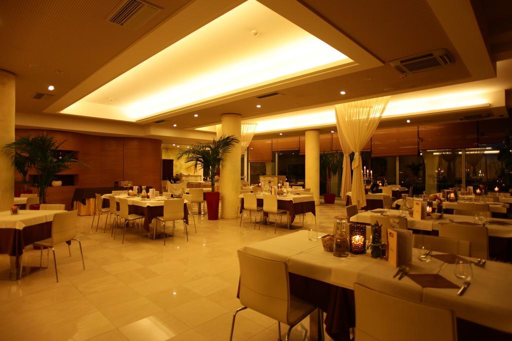 Hotel Rivus Peschiera del Garda Esterno foto